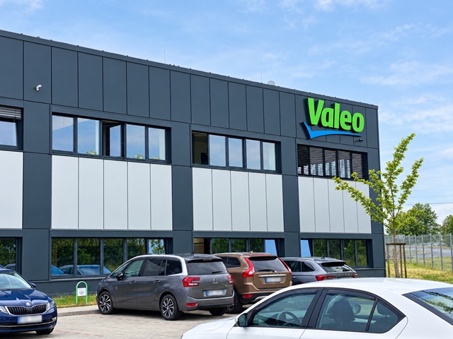 Budova přístavby výrobního areálu Valeo v Rakovníku