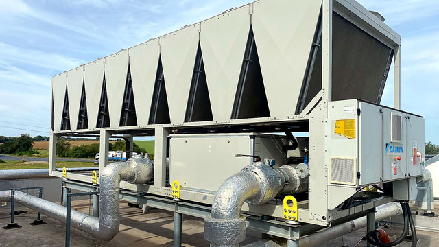 Kaskády chladících jednotek